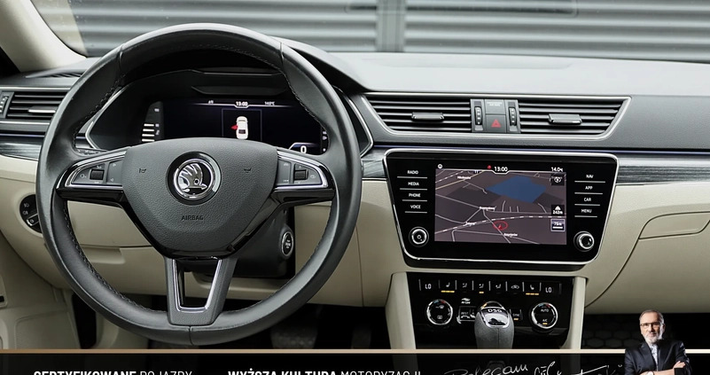 Skoda Superb cena 82899 przebieg: 189998, rok produkcji 2019 z Suchedniów małe 704